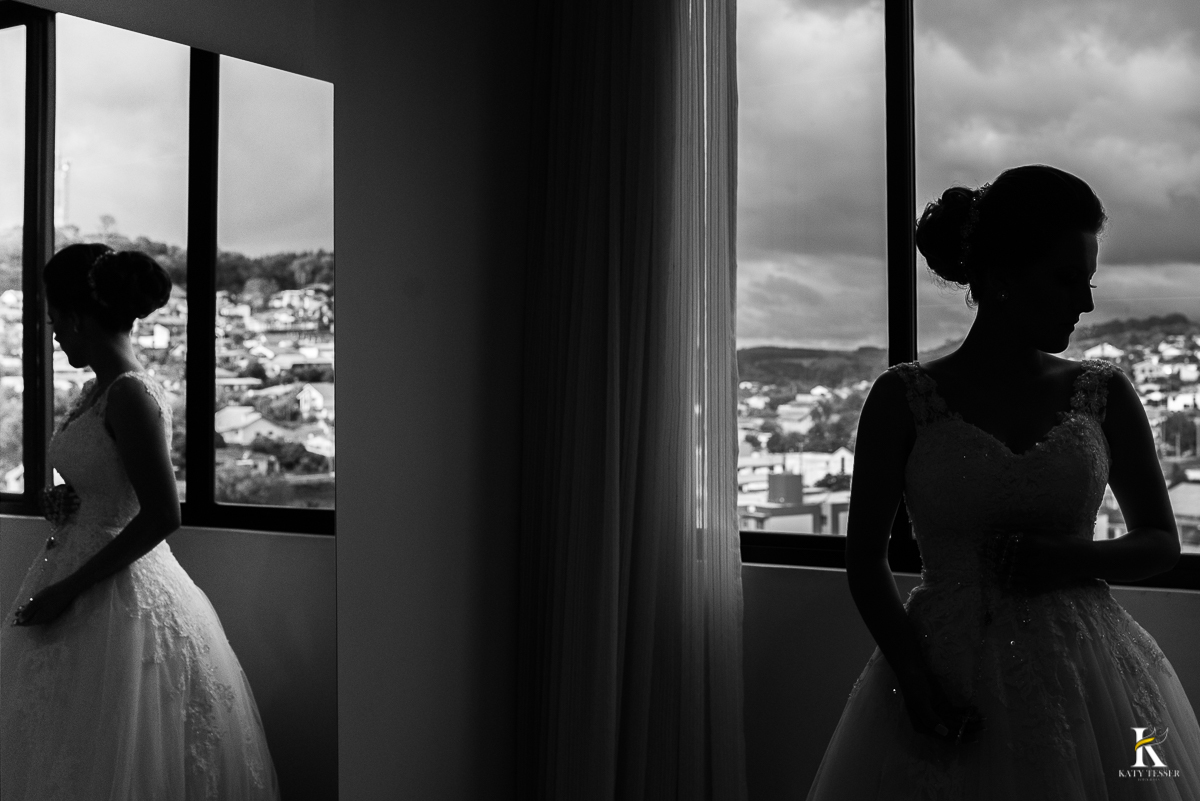 CASAMENTO CORONEL VIVIDA PARANA  MAKING OF NO HOTEL DA NOIVA COM O VESTIDO DO CASAMENTO USANDO AS JOIAS