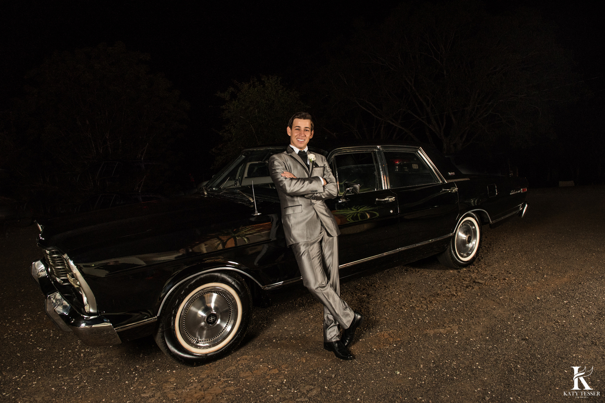 casamento chopinzinho pr katy tesser fotografo parana sessão de fotos noivos com o carro