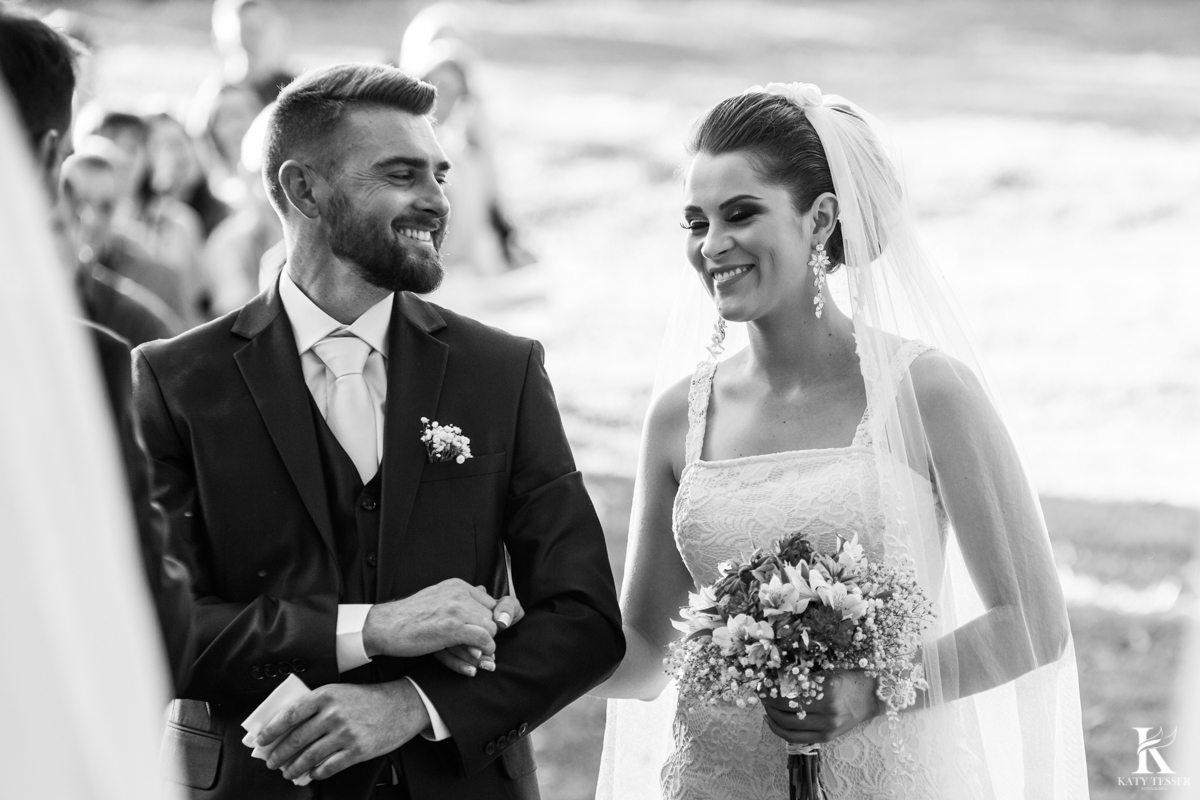 Casamento ao ar livre de dia na cabana manhare em Francisco beltrao parana de Ademir ana Paula as fotos de katy tesser fotografo