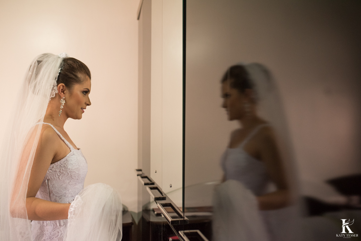 Casamento ao ar livre de dia na cabana manhare em Francisco beltrao parana de Ademir ana Paula as fotos de katy tesser fotografo na sessão de fotos da noiva