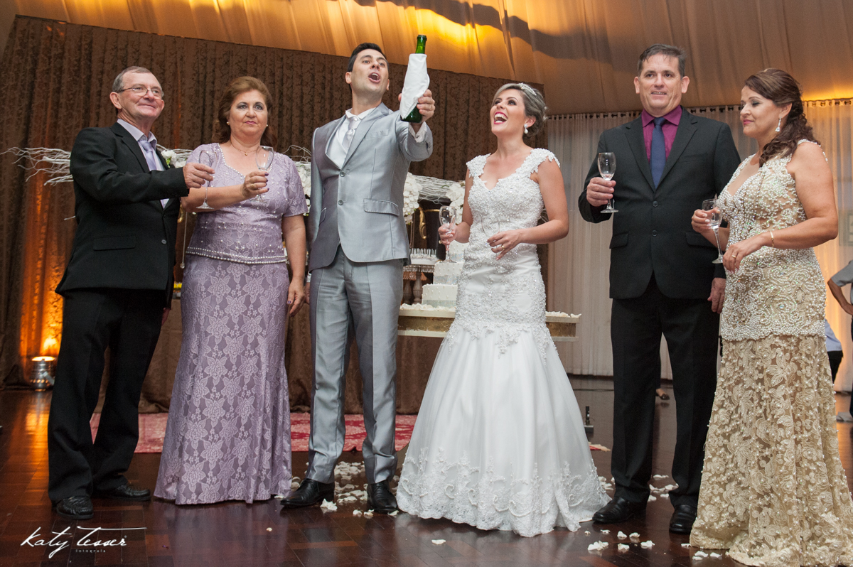 Katy Tesser, fotografo, fotografo de casamento, casamento, rodrigo e darlana, dois vizinhos, noivo, noiva, acessorio, vestido de noiva, bouquet, decoração de casamento