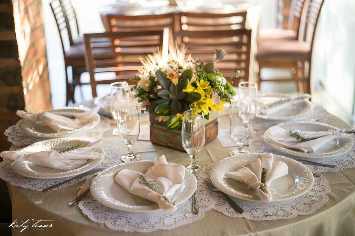 katy tesser,katy tesser fotografa,fotografa de casamento,casamento de dia,wedding,casamento de dia,casamento Mariana e marcos, decoração, buque, vestido de noiva, noivo, terno do noivo, pajens, casamento pato branco, casamento coronel vivida