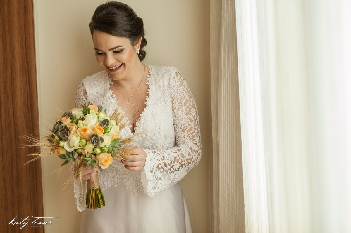 katy tesser,katy tesser fotografa,fotografa de casamento,casamento de dia,wedding,casamento de dia,casamento Mariana e marcos, decoração, buque, vestido de noiva, noivo, terno do noivo, pajens, casamento pato branco, casamento coronel vivida