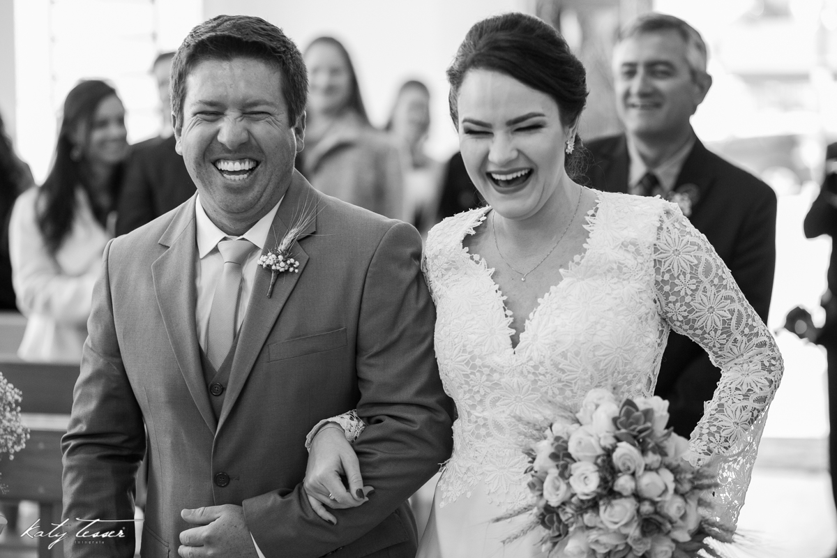 katy tesser,katy tesser fotografa,fotografa de casamento,casamento de dia,wedding,casamento de dia,casamento Mariana e marcos, decoração, buque, vestido de noiva, noivo, terno do noivo, pajens, casamento pato branco, casamento coronel vivida