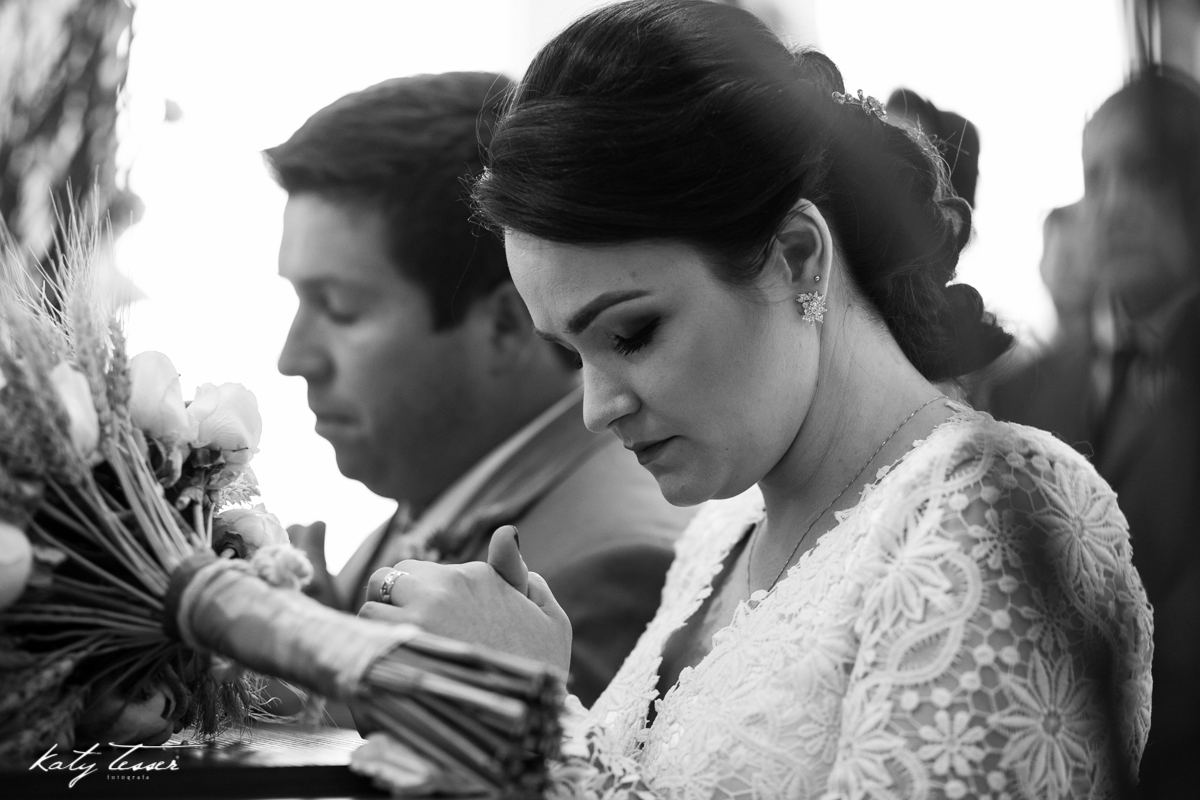 katy tesser,katy tesser fotografa,fotografa de casamento,casamento de dia,wedding,casamento de dia,casamento Mariana e marcos, decoração, buque, vestido de noiva, noivo, terno do noivo, pajens, casamento pato branco, casamento coronel vivida