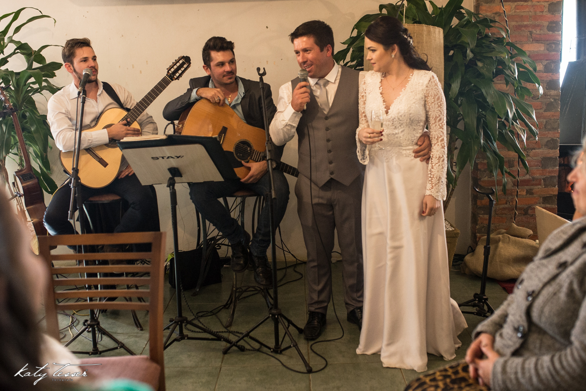 katy tesser,katy tesser fotografa,fotografa de casamento,casamento de dia,wedding,casamento de dia,casamento Mariana e marcos, decoração, buque, vestido de noiva, noivo, terno do noivo, pajens, casamento pato branco, casamento coronel vivida