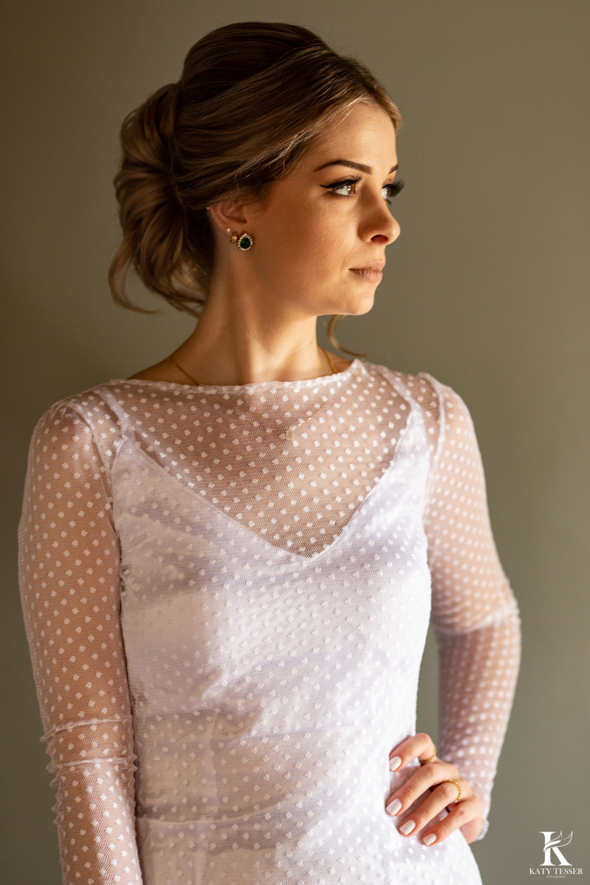 casamento mini wedding e cerimonia intima de andré e barbara em coronel vivida parana katy tesser melhor fotografo de casamento parana making of da noiva com o vestido