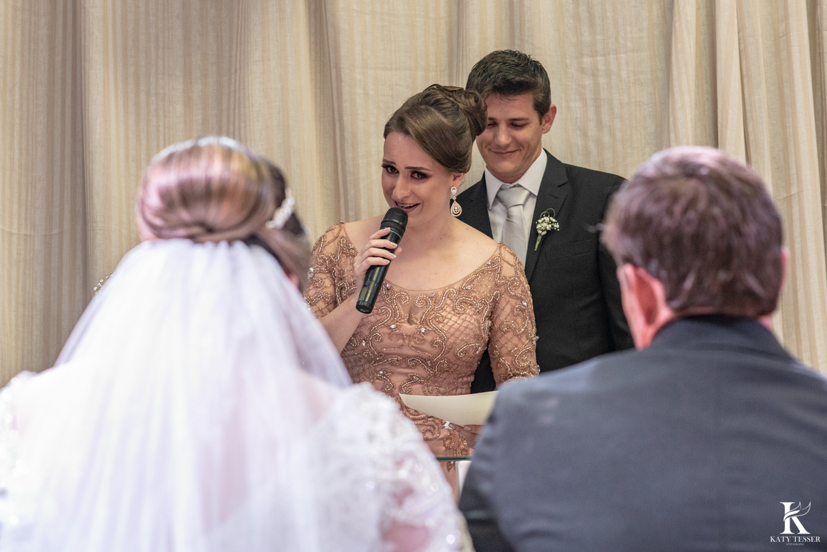 casamento em laranjeiras do sul paraná de carla e fábio com registro fotografico katy tesser fotografo parana mini wedding homenagem da irma da noiva