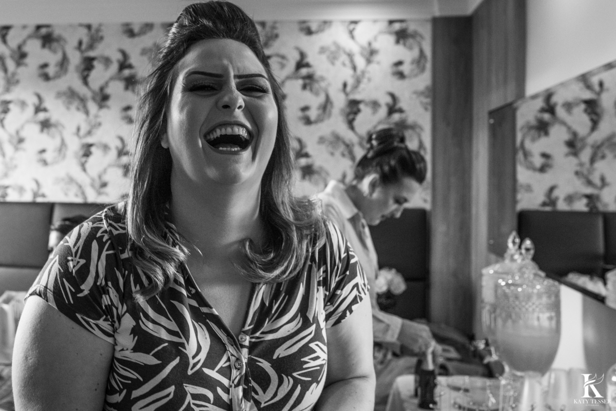 casamento em laranjeiras do sul paraná de carla e fábio com registro fotografico katy tesser fotografo parana mini wedding making of da noiva