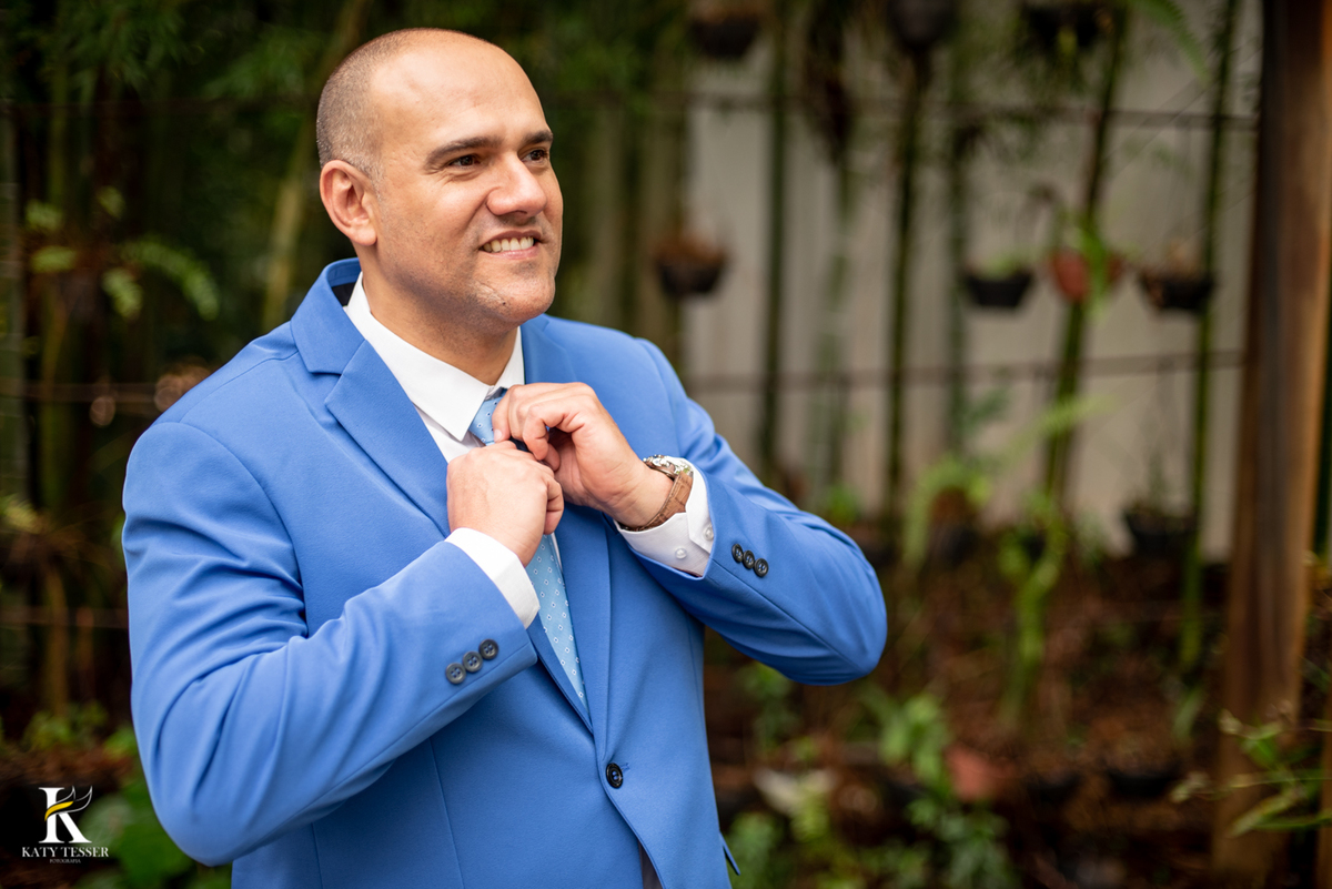 casamento de flavia e gustavo urio park marmeleiro parana katy tesser fotografo melhor do parana noivo terno azul
