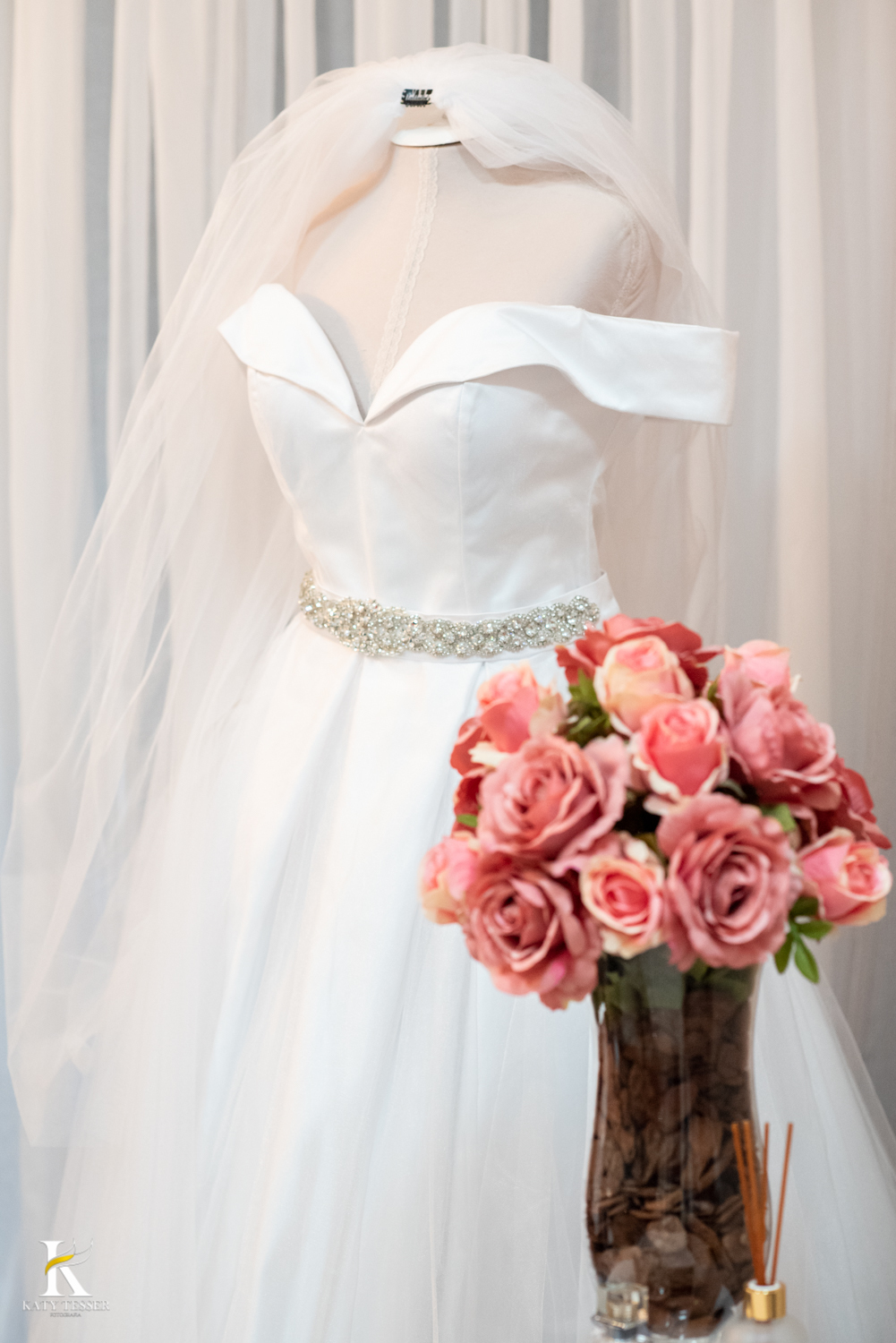 casamento de flavia e gustavo urio park marmeleiro parana katy tesser fotografo melhor do parana making of da noiva vestido