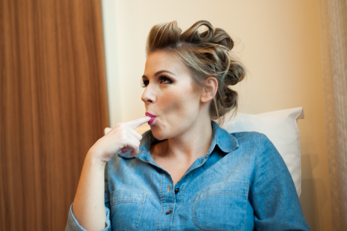 sapato da noiva,vestido de noiva, noiva, dia do casamento, lauren lyncon, casamento em coronel vivida, lauren e lyncon, making of,katy tesser,katy tesser fotografa,katy tesser fotografia,katy tesser fotografo de casamento,katy tesser fotografa de casament