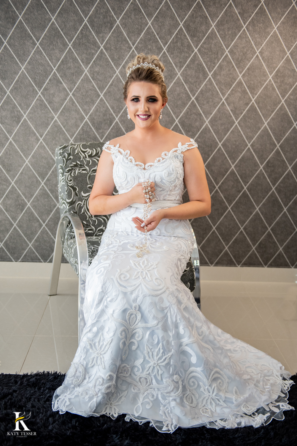 Casamento de Jéssica e tiago making of do noivo em Chopinzinho e making of da noiva a cerimonia foi ao ar livre de dia em coronel vivida com katy tesser fotografa melhor do parana vestido da noiva