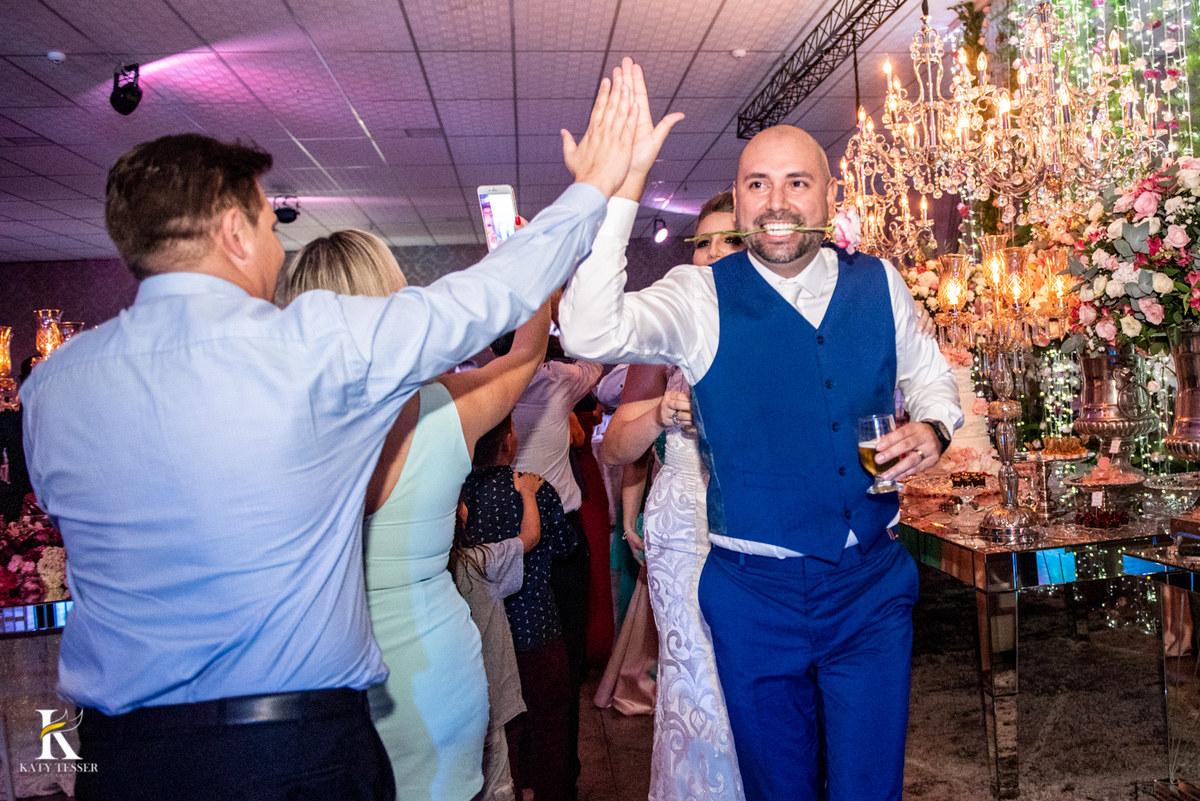 casamento jessica e tiago ao ar livre em coronel vivida katy tesser fotografo melhor do parana festa