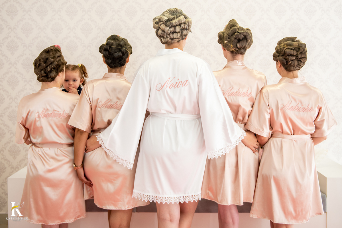 Casamento de Jéssica e tiago making of do noivo em Chopinzinho e making of da noiva a cerimonia foi ao ar livre de dia em coronel vivida com katy tesser fotografa melhor do parana