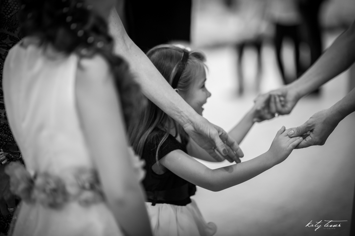 daminhas, damas de honra, entrada das damas, pajem, pajens,katy tesser,katy tesser fotografa,katy tesser fotografia,katy tesser fotografo de casamento,katy tesser fotografa de casamento,casamento de dia,wedding,casamento de dia,pre wedding,e session,trash