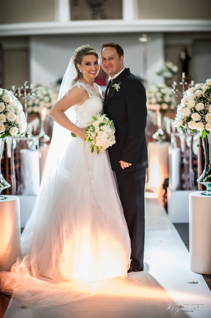 sessão dos noivos, fotos dos noivos, book dos noivos, caroline e fabiano, casamento de caroline e fabiano, vestido de noiva, bouquet de noiva, noiva, vestido, bouquet, véu de noiva, veu da noiva, aliança, aliança de casamento,katy tesser,katy tesser fotog