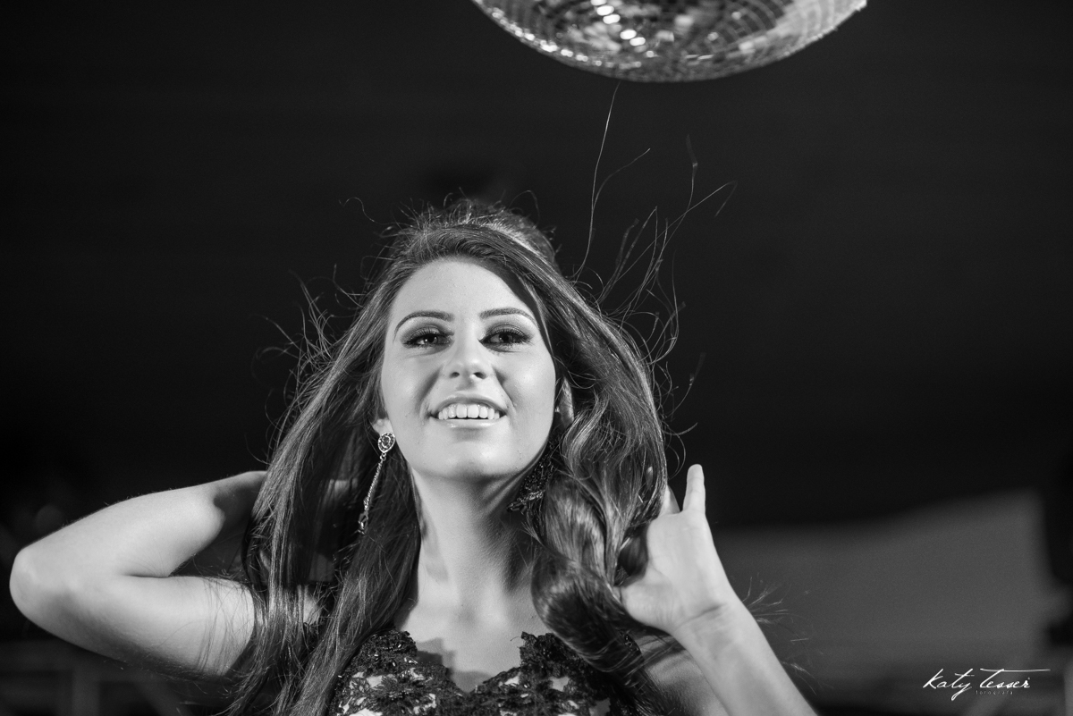 15 anos, beatriz, katy tesser fotos criativas, fotos criativas, katy tesser, fotografo, fotografa, katy tesser fotografia, fotos katy tesser, book, sessão fotográfica, fotografo coronelvivida, fotografo pato branco, fotografo francisco beltrão, fotografo 