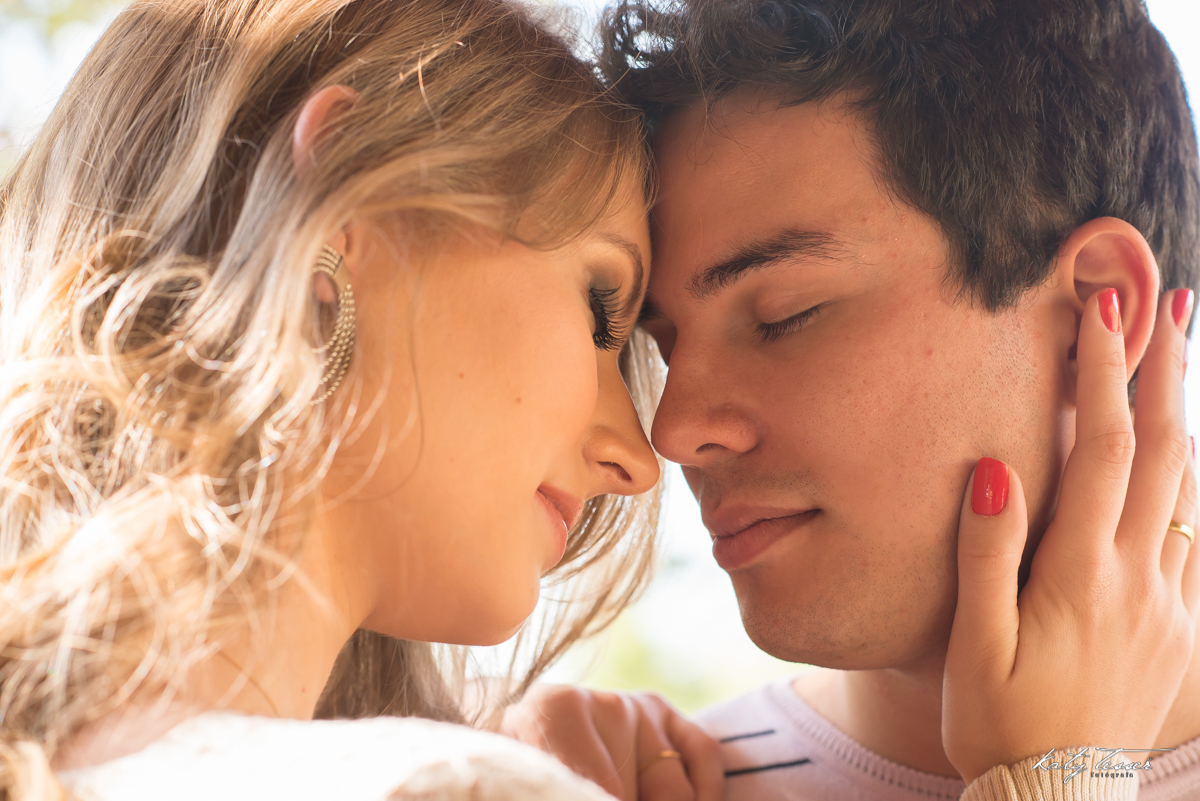 carol e vini, caroline e vinicius, pre casamento, katy tesser fotos criativas, fotos criativas, katy tesser, fotografo, fotografa, katy tesser fotografia, fotos katy tesser, book, sessão fotográfica, fotografo coronel vivida, fotografo pato 