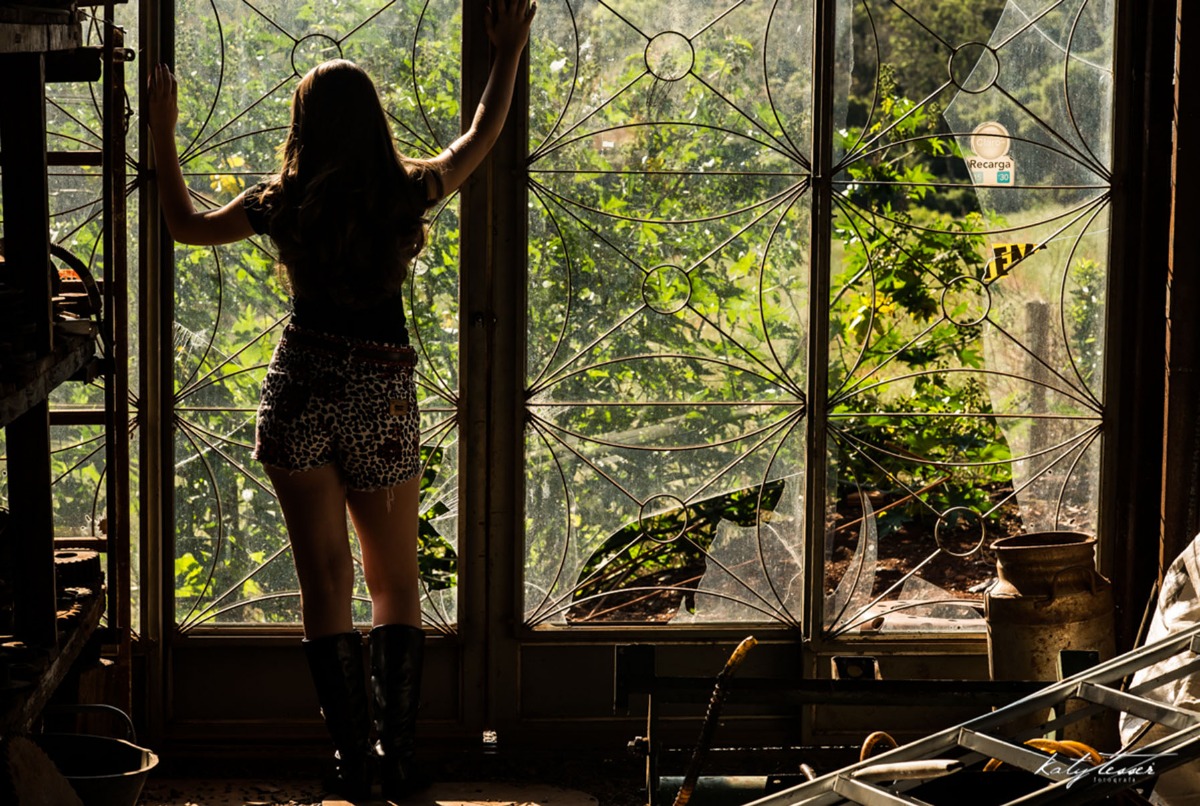 indrig Carniel, book ingrid Carniel, book ferro velho, book por do sol, book 15 anos, katy tesser fotos criativas, fotos criativas, katy tesser, fotografo, fotografa, katy tesser fotografia, fotos katy tesser, book, sessão fotográfica, fotog