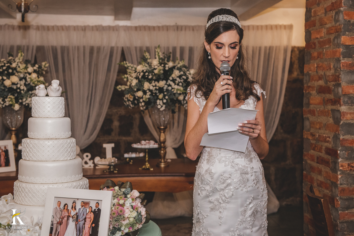 Casamento de bruna e jean de dia em coronel vivida paraná registro fotográfico Katy tesser fotografo o melhor recepão almoco restaurante strapazzon homenagem da noiva bolo mensagem