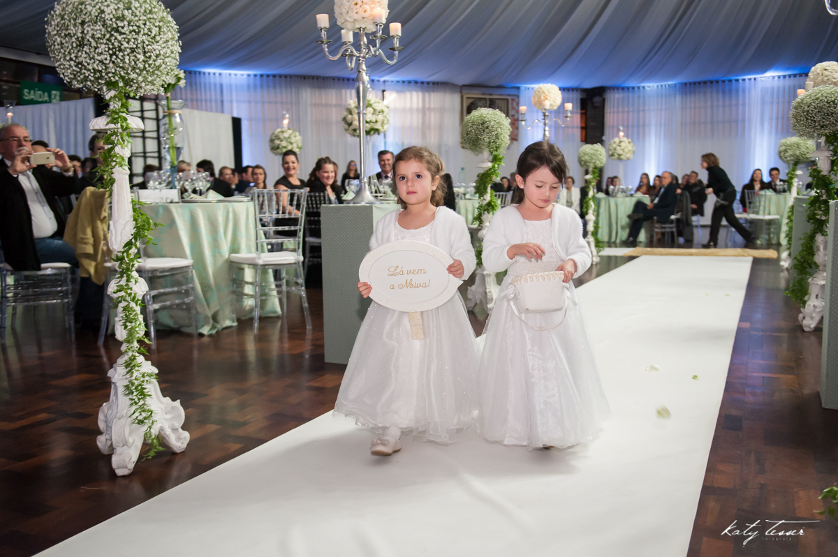 katy tesser,katy tesser fotografa,katy tesser fotografia,katy tesser fotografo de casamento,katy tesser fotografa de casamento,casamento de dia,wedding,casamento de dia,pre wedding,e session,trash the dress,fotografo de casamento pato branco,fotografo de 