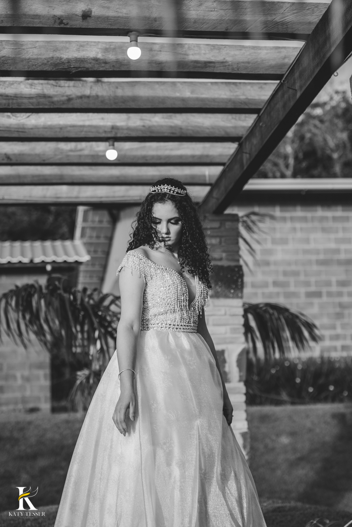 aniversario de 15 anos debutante isadora em coronel vivida parana centro de eventos dalpizzol decoração com sessao de fotos externas katy tesser fotografa