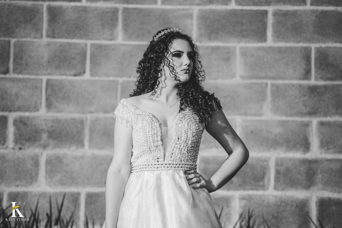 aniversario de 15 anos debutante isadora em coronel vivida parana centro de eventos dalpizzol decoração com sessao de fotos externas katy tesser fotografa