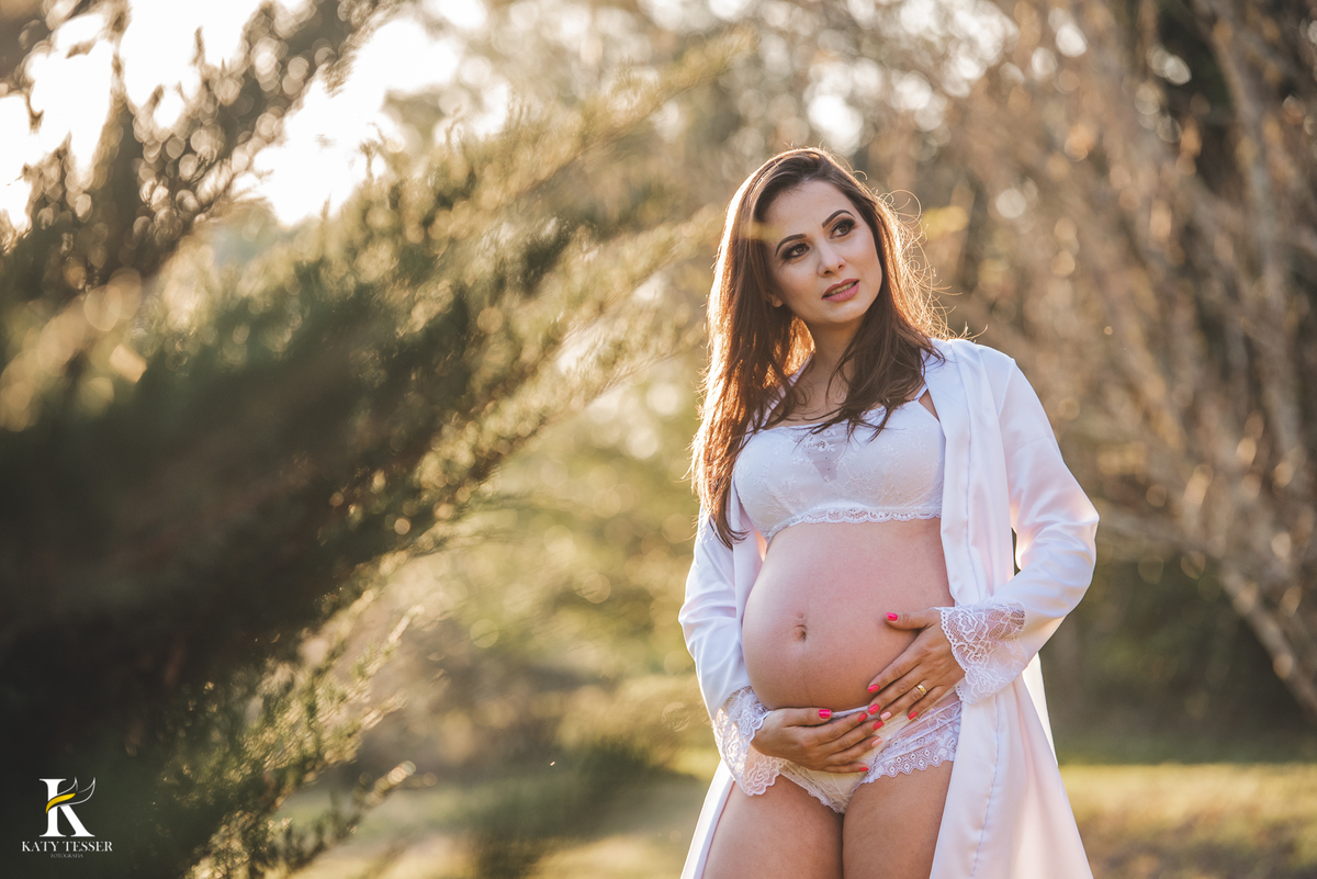 Book gestante foz do jordao vila da copel museu parana sessao externa cerejeira florescida familia katy tesser fotgrafo 