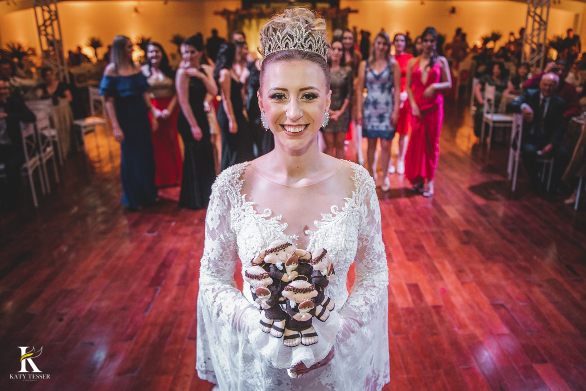 Casamento camila e Jacson laranjeiras do sul parana cerimonia tradicional Katy tesser melhor fotografo buque da noiva santo antonio