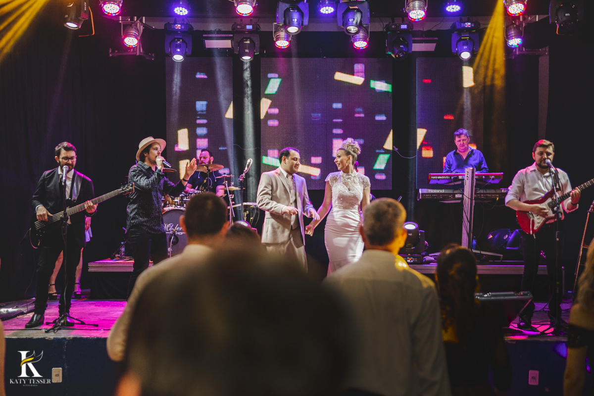 Casamento camila e Jacson laranjeiras do sul parana cerimonia tradicional Katy tesser melhor fotografo recepção do casamento valsa dos noivos