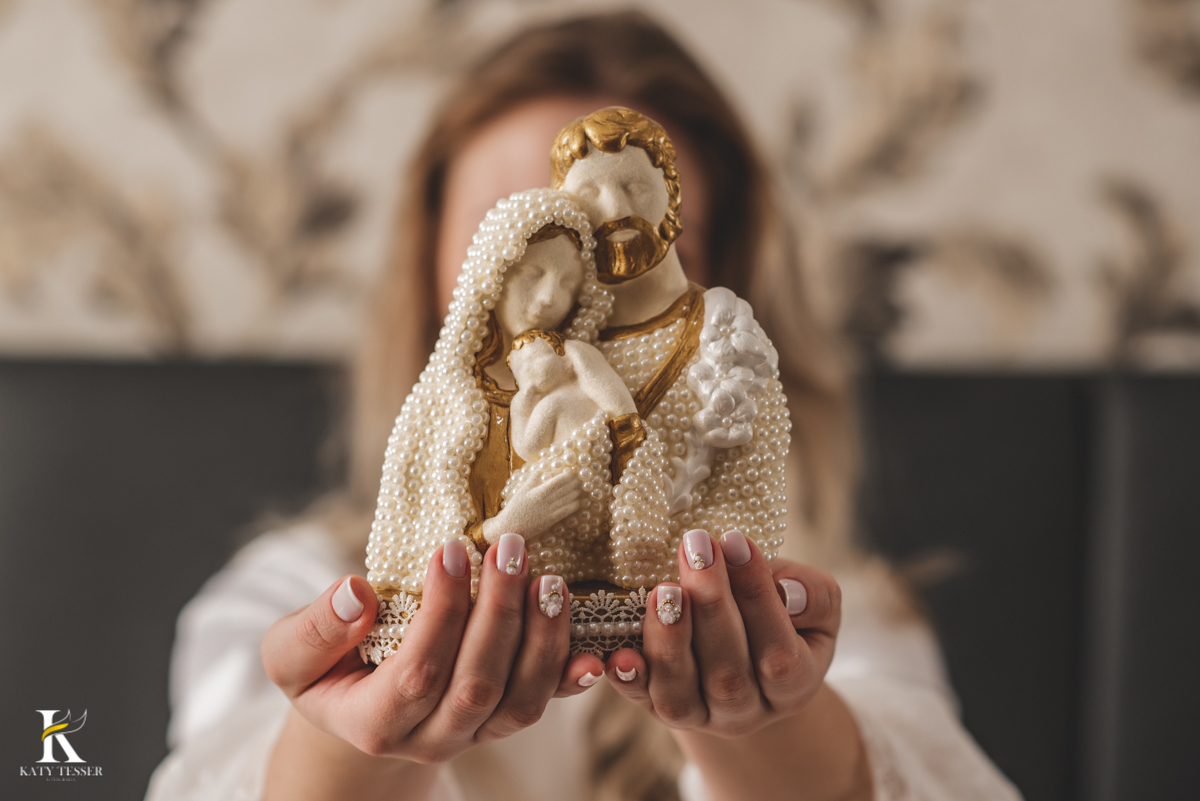 Casamento camila e Jacson laranjeiras do sul parana cerimonia tradicional Katy tesser melhor fotografo making of da noiva estatua sagrada familia