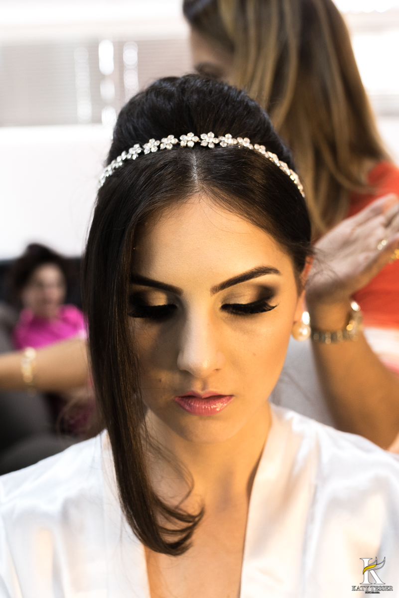 katy tesser,noiva, making of, vestido, maquiagem, sapato, bouquet, madrinha