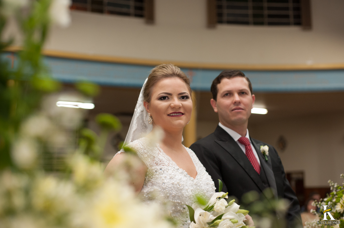 casamento, entrada da noiva, vestido de noiva, igreja, decoração de casamento, pai da noiva, bouquet de noiva, katy tesser, fotografo de casamento, noivo