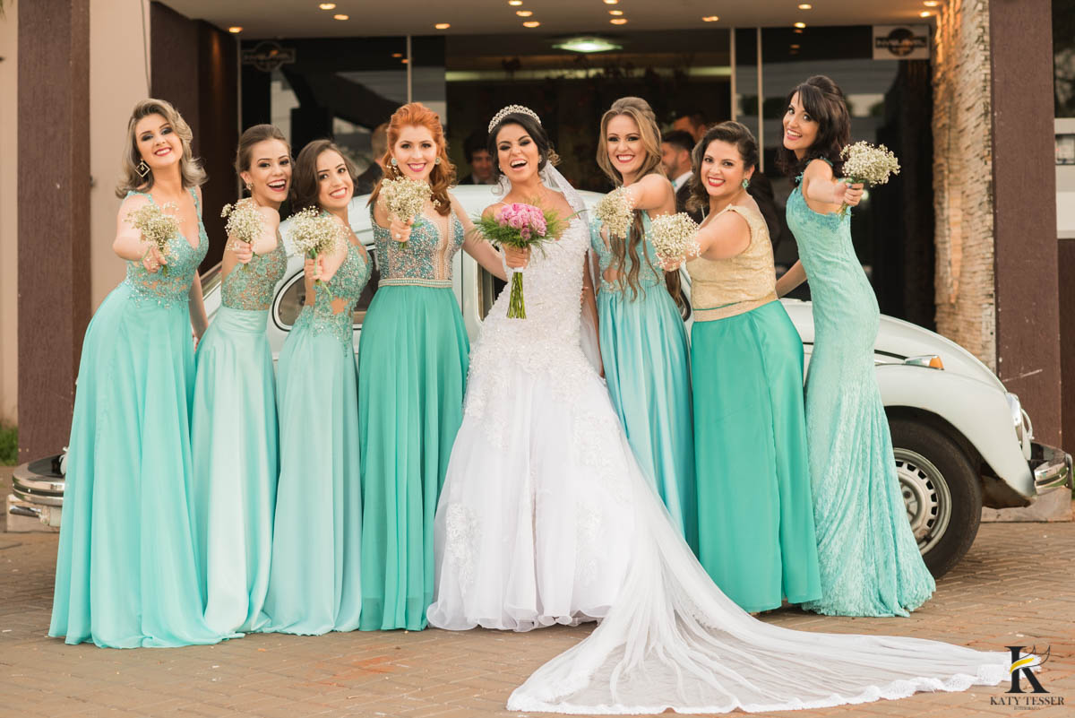 katy-tesser-fotografo-casamento-carro-noiva-vestido-bouquet-madrinha-padrinho
