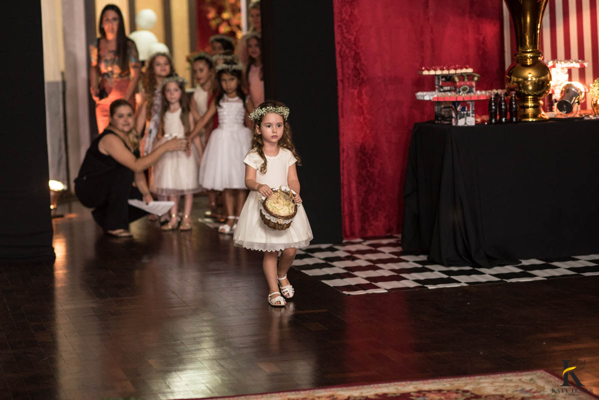 katy-tesser-fotografo-casamento-noivo-noiva-pais-vestido-veu-bouquet-buque-pais-cerimonia-religioso-decoracao-aliança-beijo-daminha