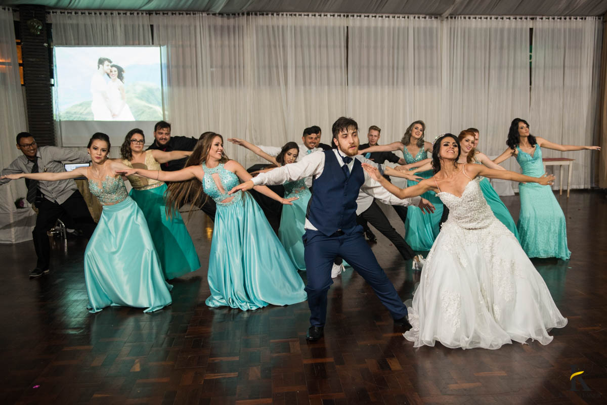 katy-tesser-fotografo-casamento-noivo-noiva-pais-vestido-veu-bouquet-buque-pais-cerimonia-religioso-decoracao-aliança-beijo-daminha-valsa