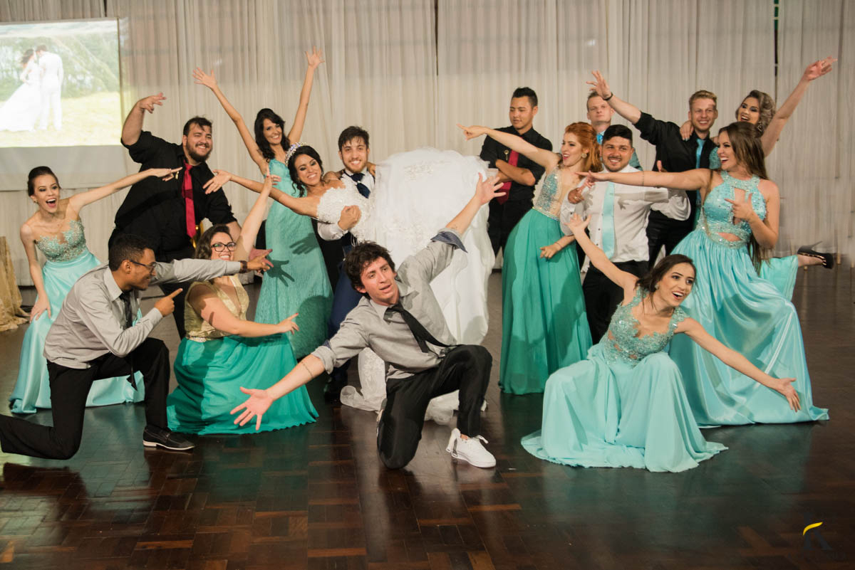 katy-tesser-fotografo-casamento-noivo-noiva-pais-vestido-veu-bouquet-buque-pais-cerimonia-religioso-decoracao-aliança-beijo-daminha-valsa