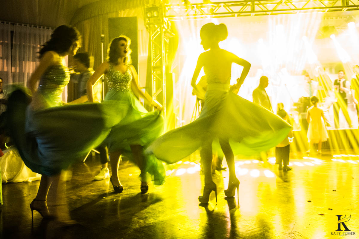 katy-tesser-fotografo-casamento-noivo-noiva-pais-vestido-veu-bouquet-buque-pais-cerimonia-religioso-decoracao-aliança-beijo-daminha-valsa-festa