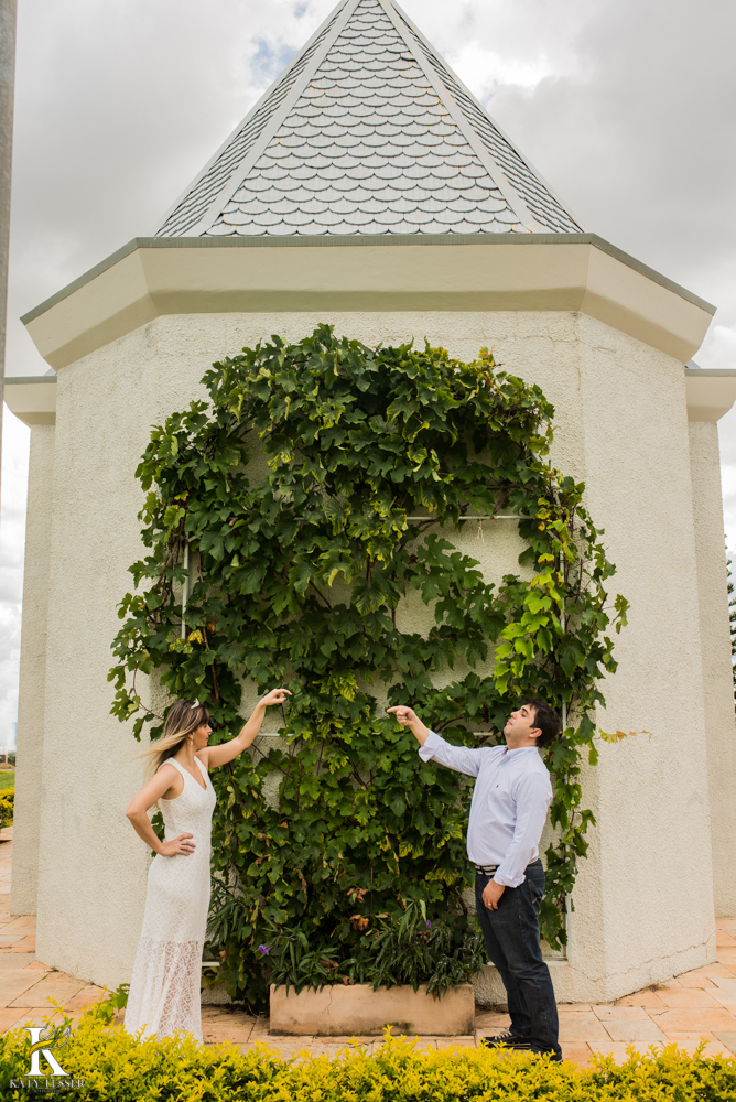 katy-tesser-fotografa-book-pre casamento-pre wedding-wedding-noivo-noiva-casamento-brasilia-df-parana-brasil-exterior-fotos-externas-arquitetura