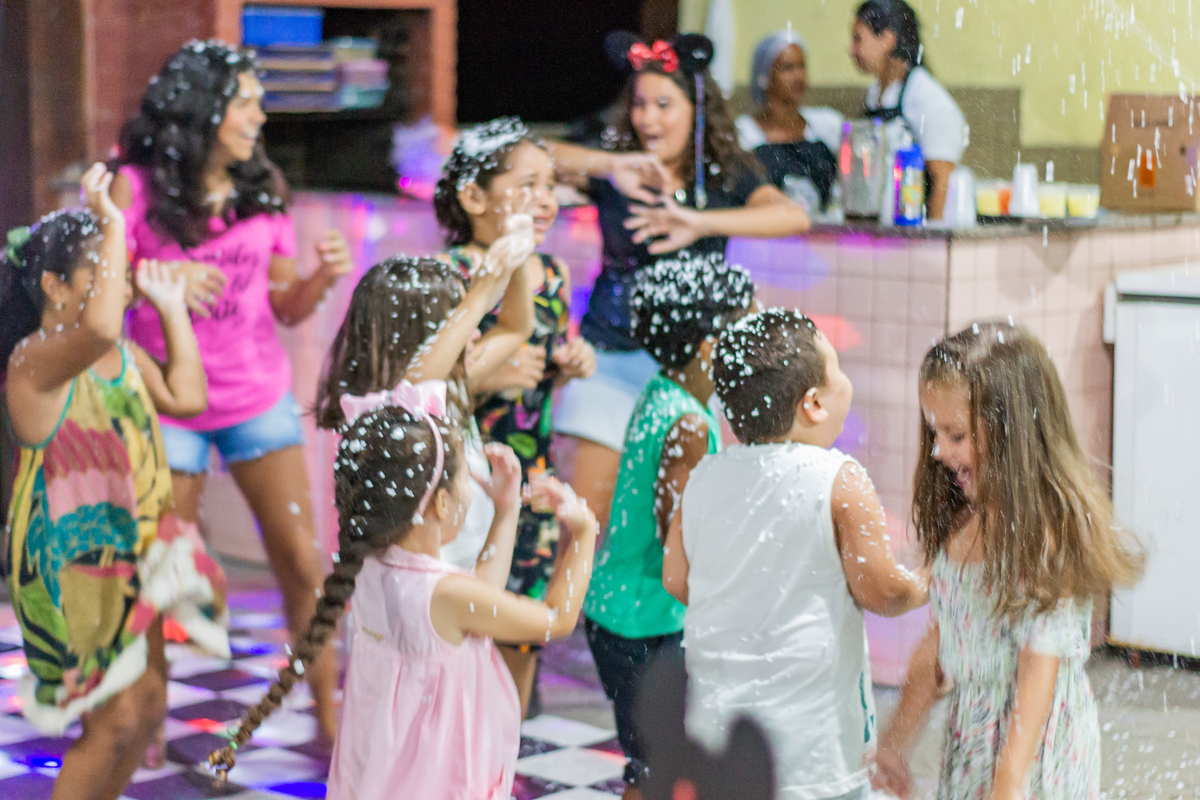 Imagem capa - Aniversário: 7 razões para seu filho ter uma festa infantil por Caroline