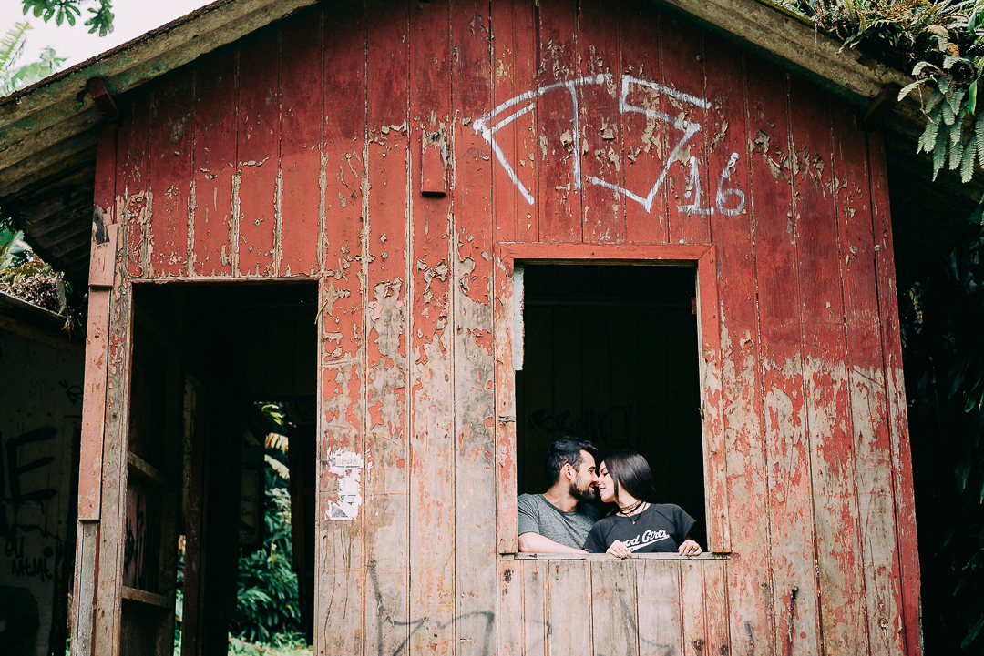 Paranapiacaba fotógrafo de casamento em são paulo ensaio casal ensaio pré wedding noiva noivo ensaio fotográfico campos do jordão pontos turísticos de SP pousada hotel hostel amor love casamento buquê aliança vestido de casamento cerimônia festa