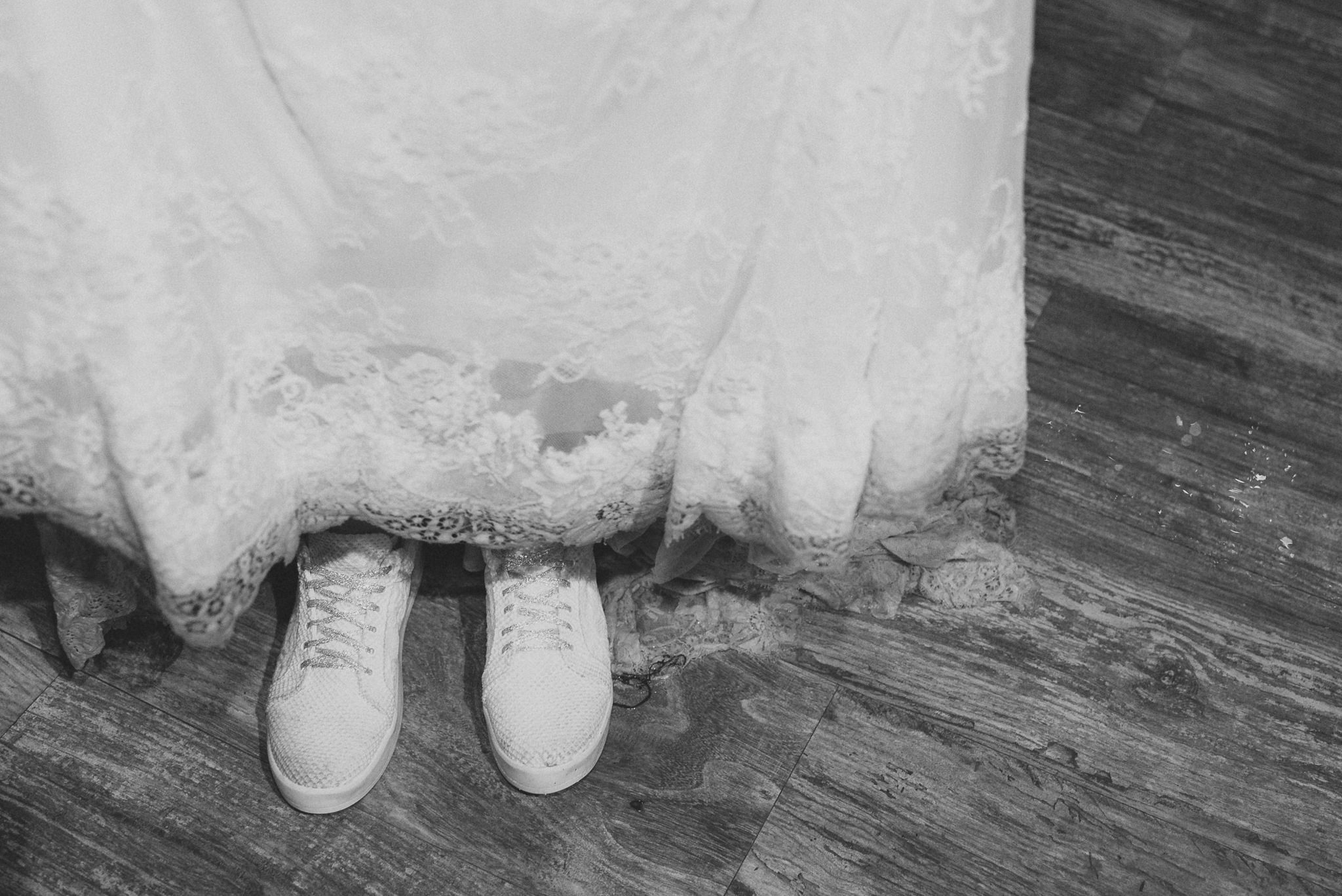 Fotógrafo de casamento na praia Ubatuba ensaio de casal na praia pré wedding na praia Ubatura Guarujá São Sebastião Maresias Amor Casal Fotógrafo em São Paulo Mar areia união roupa para casamento na praia casamento pé na areia noiva noivo noivos casamento