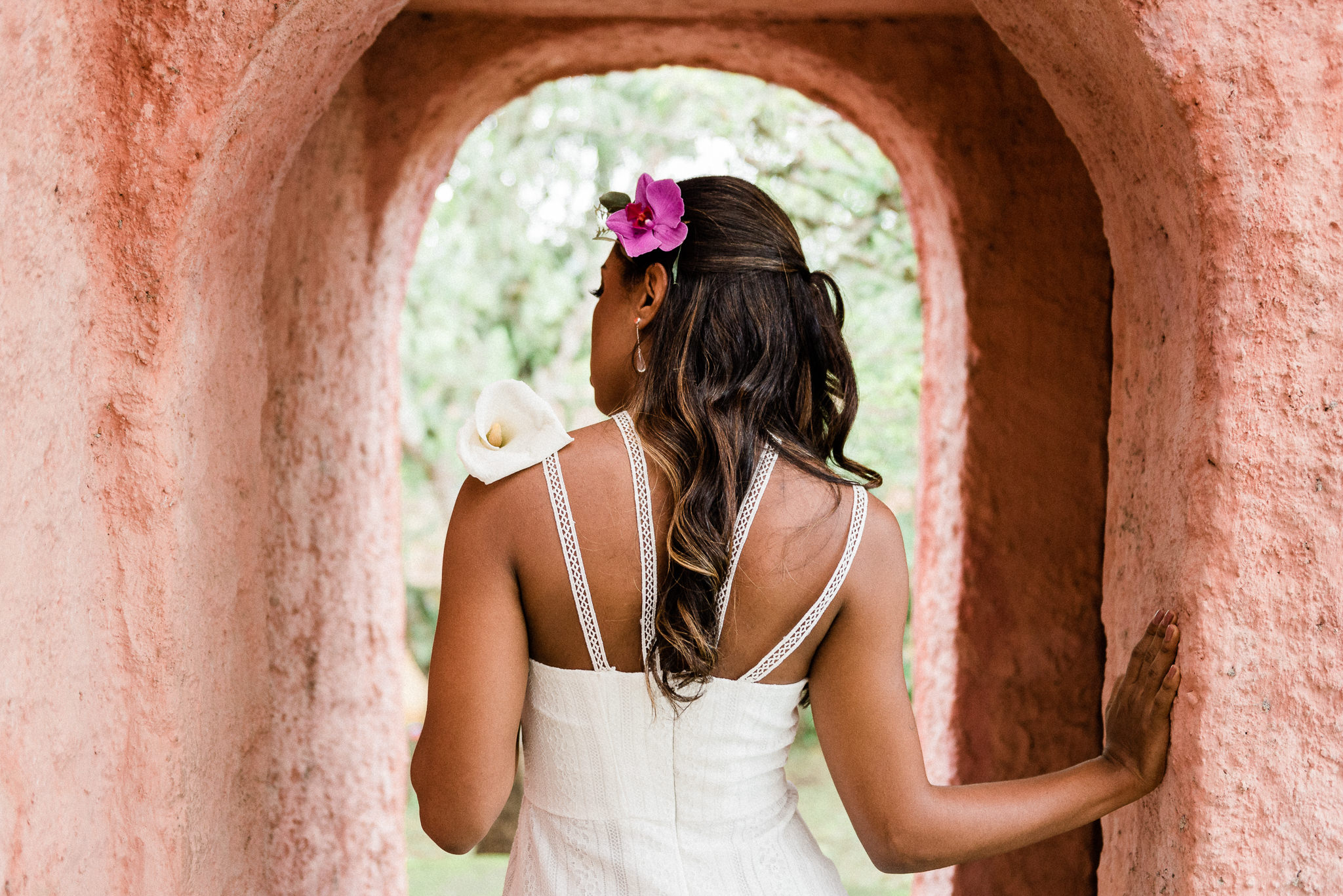 Noiva noivas noivo noivos buquê casamento wedding vestido de noiva maquiagem de noiva fotógrafo de casamento em SP São Paulo fazenda diurno casamento no campo casamento 2019 casamento 2020 amor casal união casamento de dia casamento rústico aliança