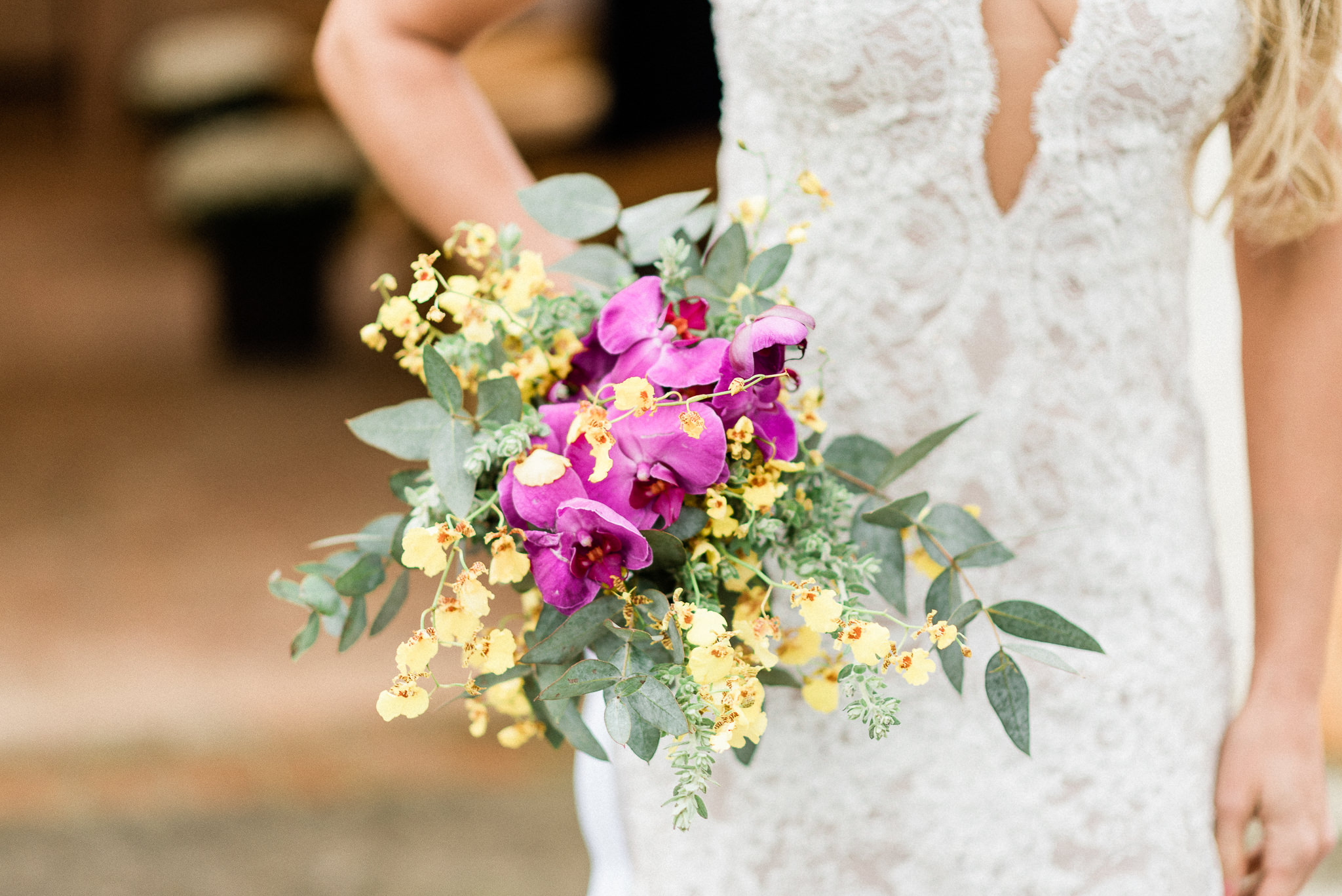 Noiva noivas noivo noivos buquê casamento wedding vestido de noiva maquiagem de noiva fotógrafo de casamento em SP São Paulo fazenda diurno casamento no campo casamento 2019 casamento 2020 amor casal união casamento de dia casamento rústico aliança