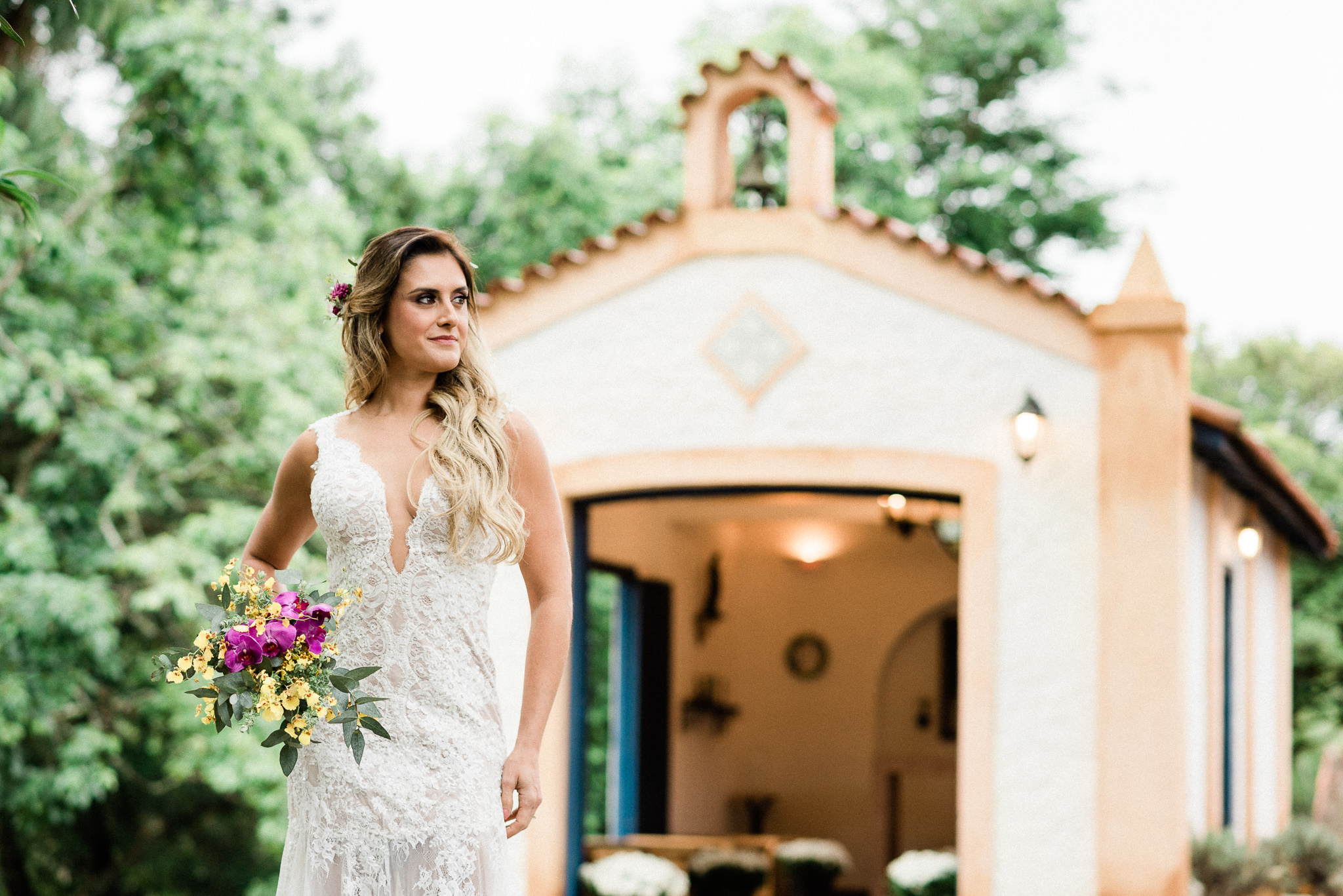 Noiva noivas noivo noivos buquê casamento wedding vestido de noiva maquiagem de noiva fotógrafo de casamento em SP São Paulo fazenda diurno casamento no campo casamento 2019 casamento 2020 amor casal união casamento de dia casamento rústico aliança