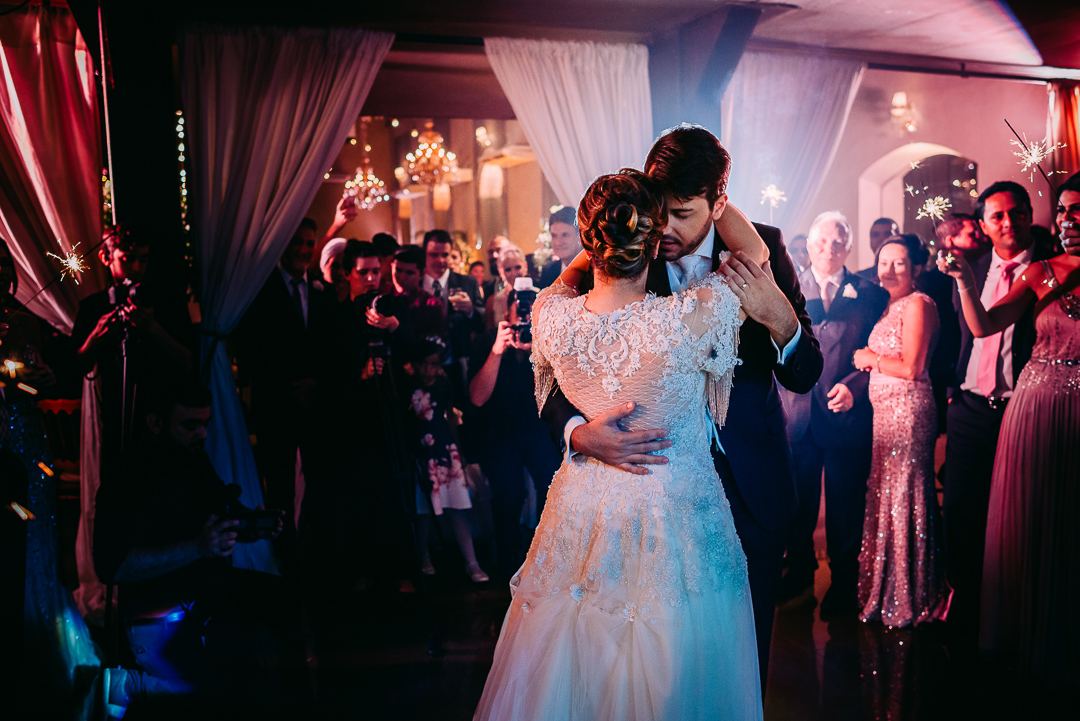 Fotógrafo de casamento Fotos de casamento Fotografia de casamento Fotógrafo de casamento em São Paulo casamento no campo casamento na praia decoração de casamento flores de casamento vestido aliança buquê convite de casamento simples e rústico amor 