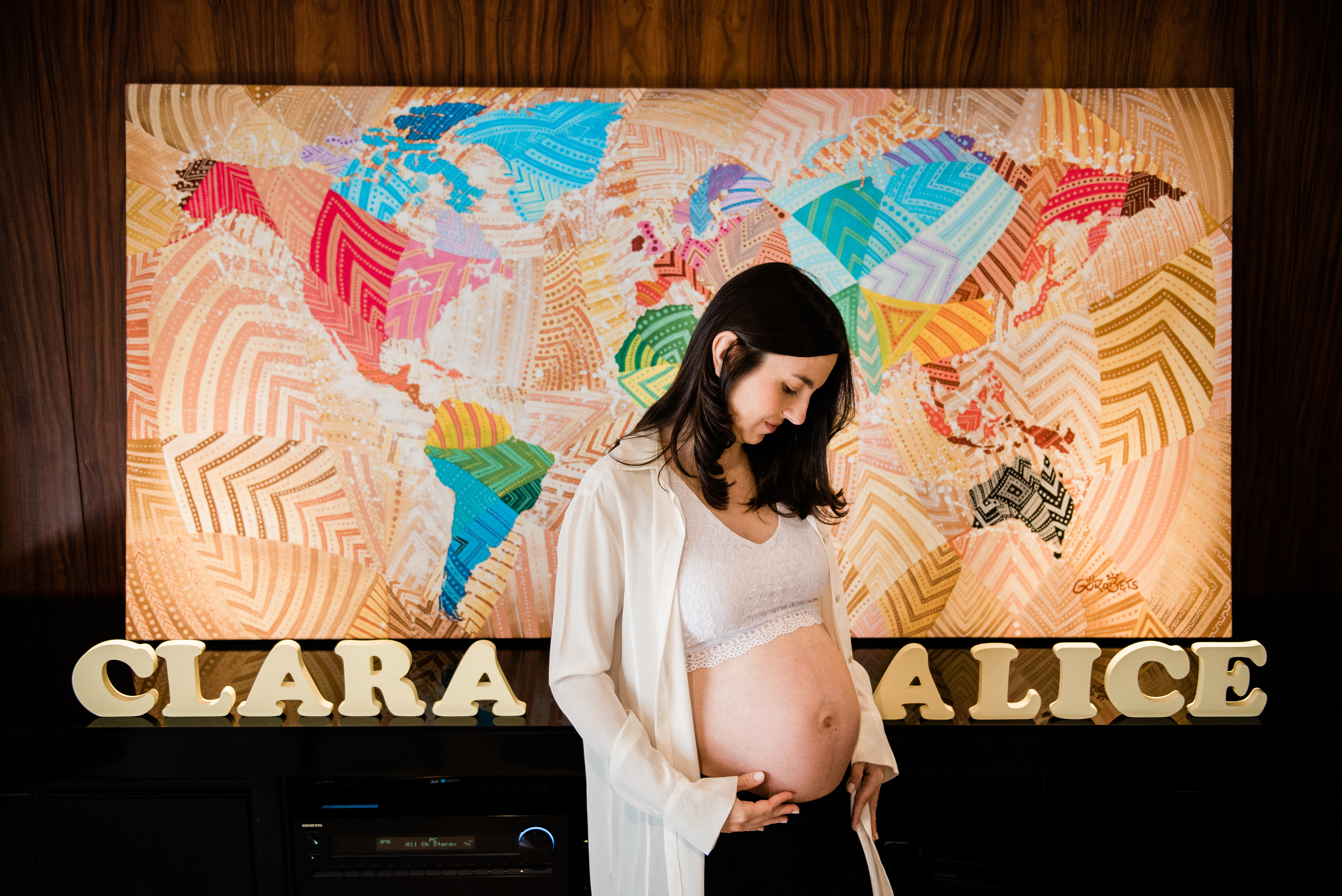 Ensaio de gestante Book de gestante Ensaio de gestante em casa Ensaio de gestante à domicilio Ensaio de gestante lifestyle Gestação Bebê Parto Chupeta Fralda Berço Paternidade Que roupas usar no ensaio de gestante Fotógrafo de gestante em São Paulo