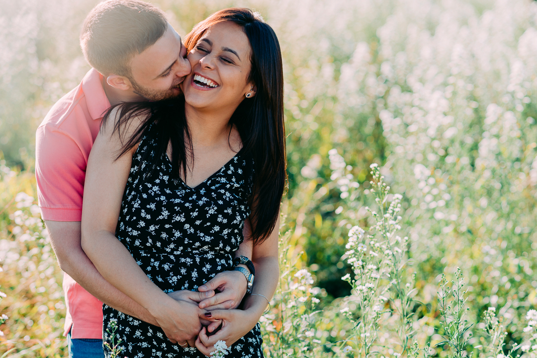 Ensaio Holambra fotógrafo de casamento em são paulo ensaio casal ensaio pré wedding noiva noivo ensaio fotográfico campo de trigo pontos turísticos de Holambra pousada hotel hostel amor love casamento buquê aliança vestido de casamento cerimônia festa