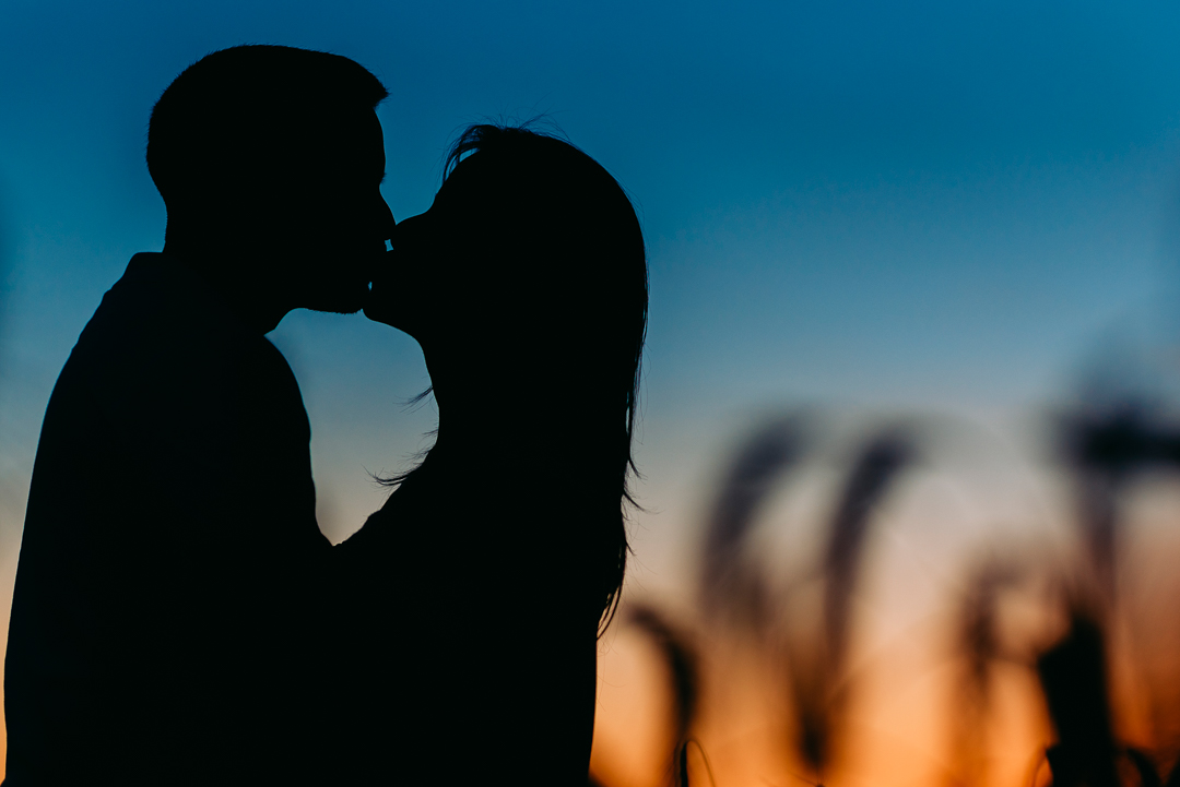 Ensaio Holambra fotógrafo de casamento em são paulo ensaio casal ensaio pré wedding noiva noivo ensaio fotográfico campo de trigo pontos turísticos de Holambra pousada hotel hostel amor love casamento buquê aliança vestido de casamento cerimônia festa